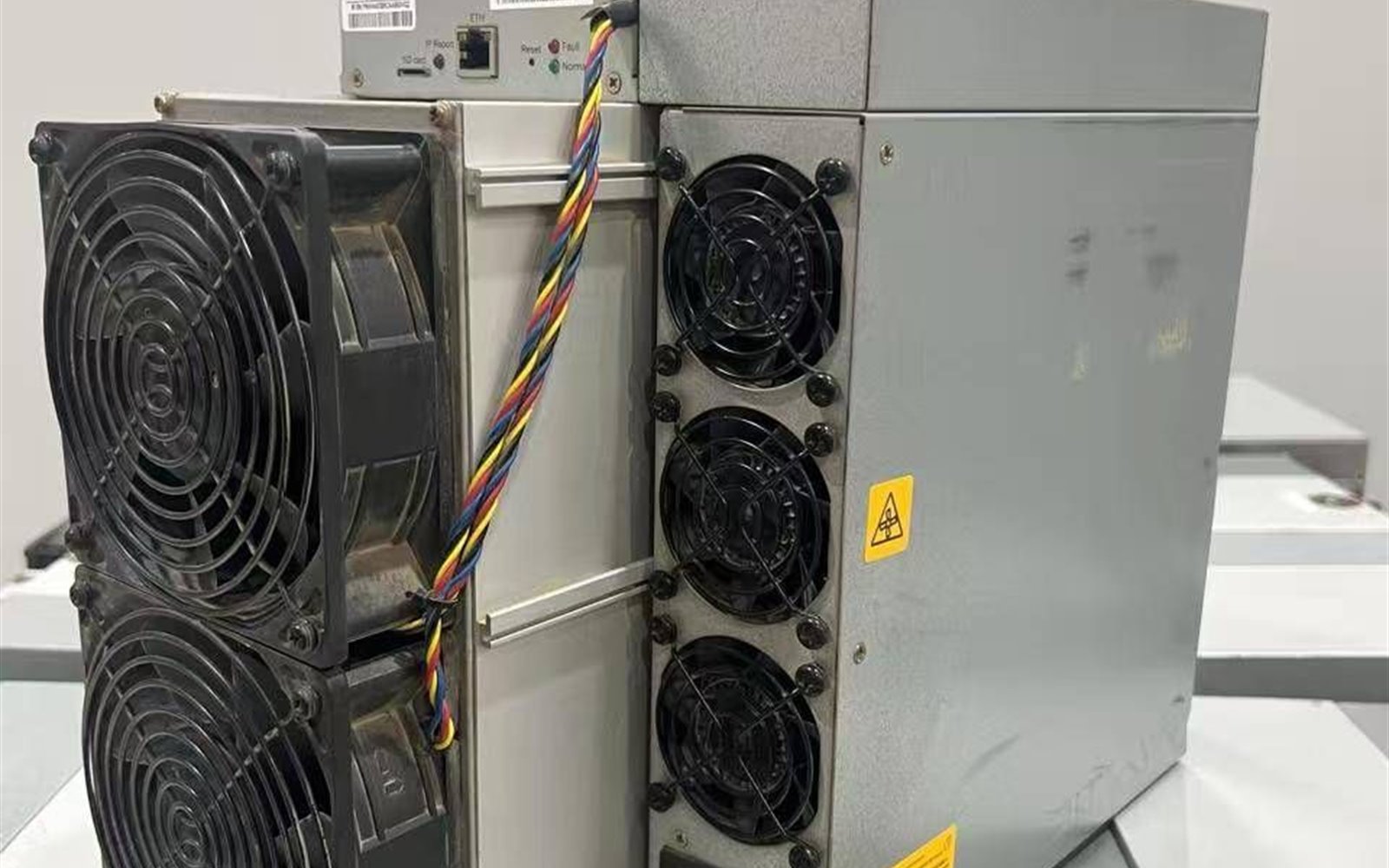ASIC machine prepared for operation